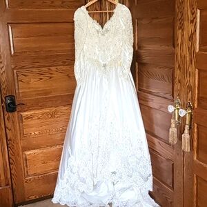 Vintage Victorian beaded satin wedding gown with long train NWT sold as is